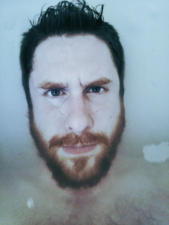 Bathtime is my favourite time. I take a photo to celebrate (and to spread beard-love)