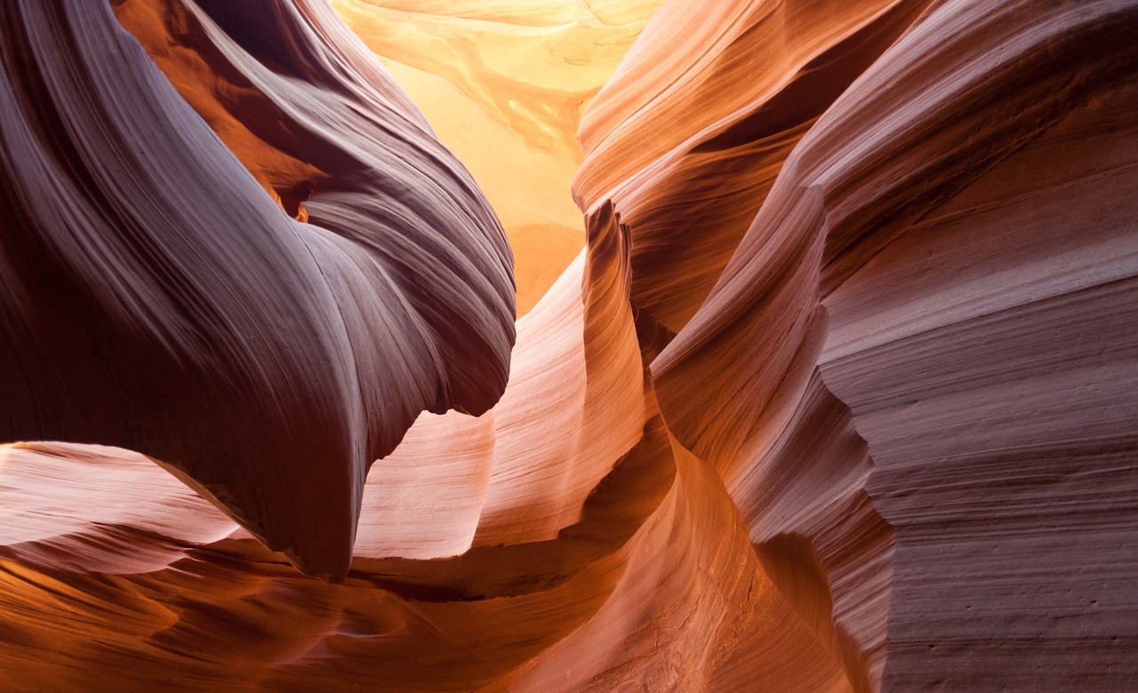 antelope-canyon-1128815_1280